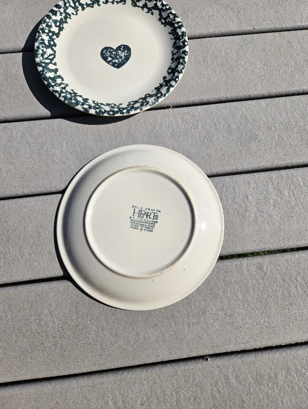 Tienshan Folk Craft HEART Stoneware Green Sponge Border Dinner Plate Set of 2